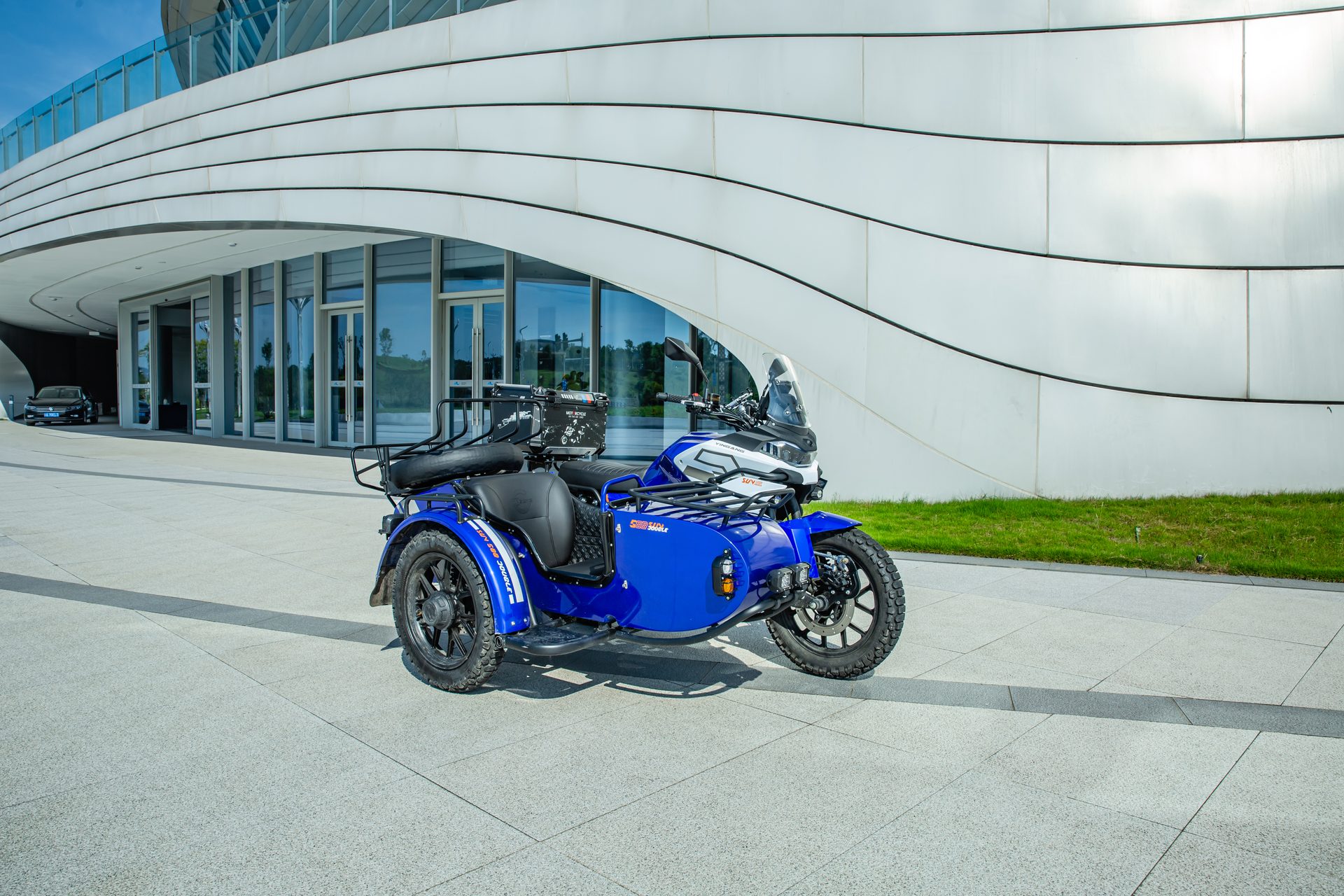银钢SUV500二代(蓝色)骑行实拍(1)