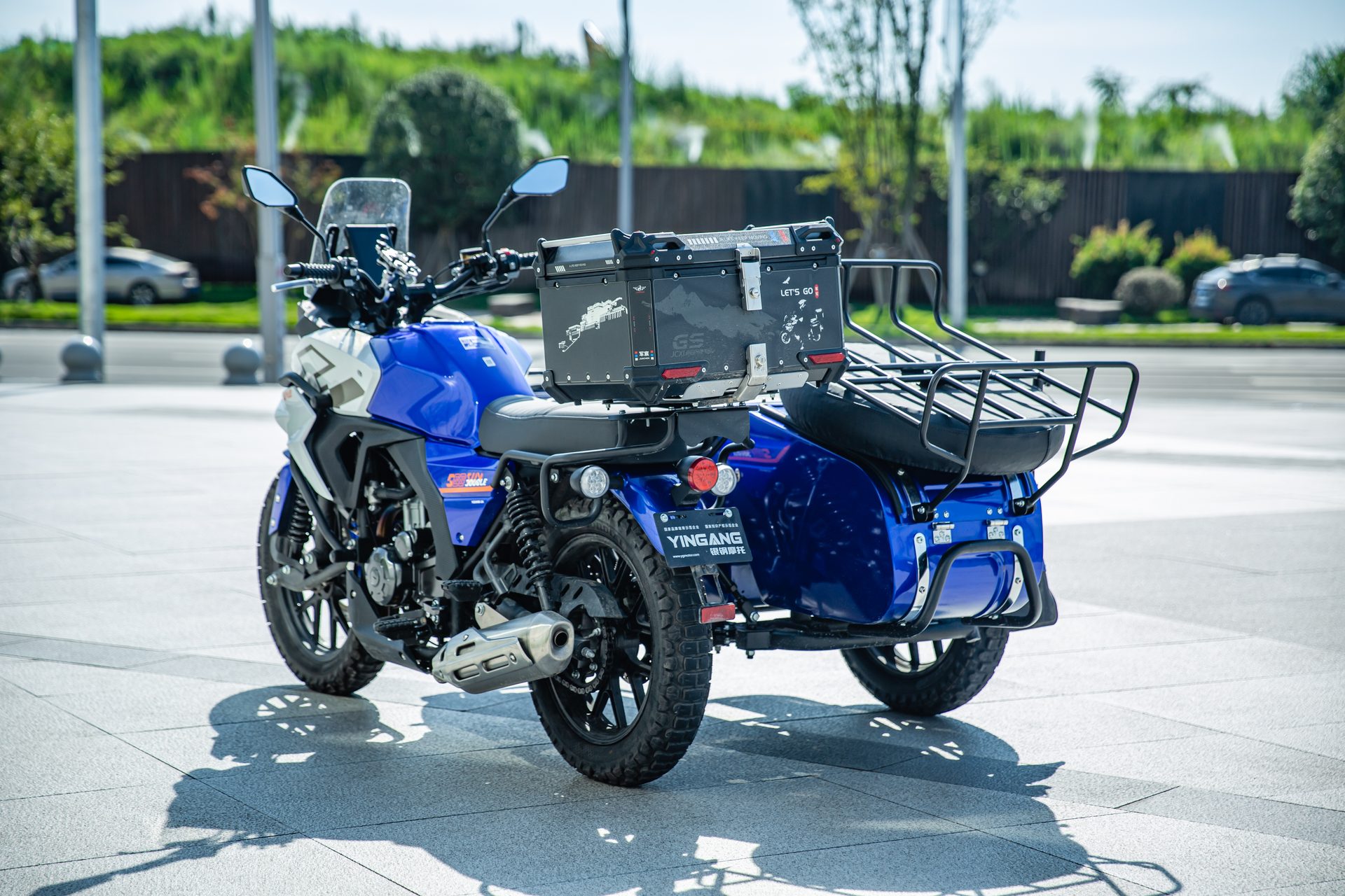 银钢SUV500二代(蓝色)骑行实拍(5)