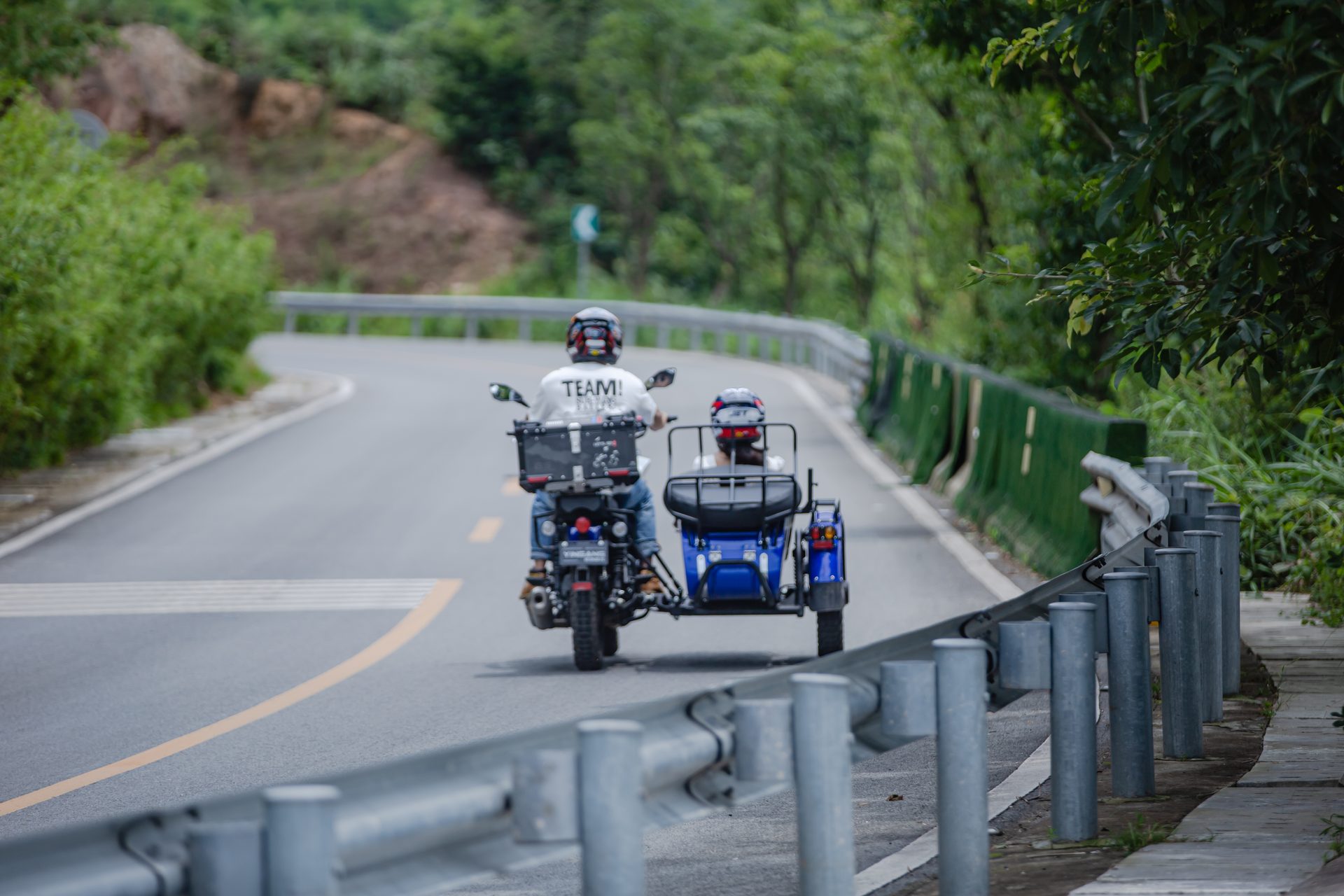 银钢SUV500二代(蓝色)骑行实拍(23)