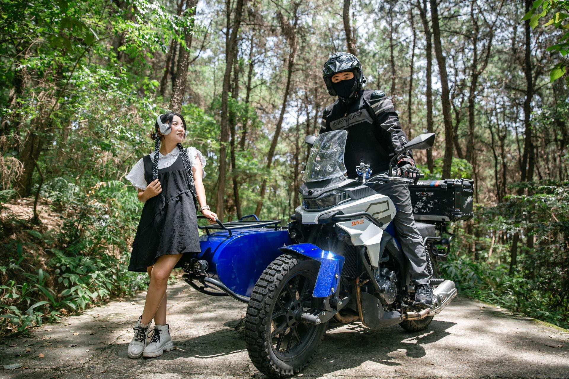 银钢SUV500二代(蓝色)骑行实拍(24)